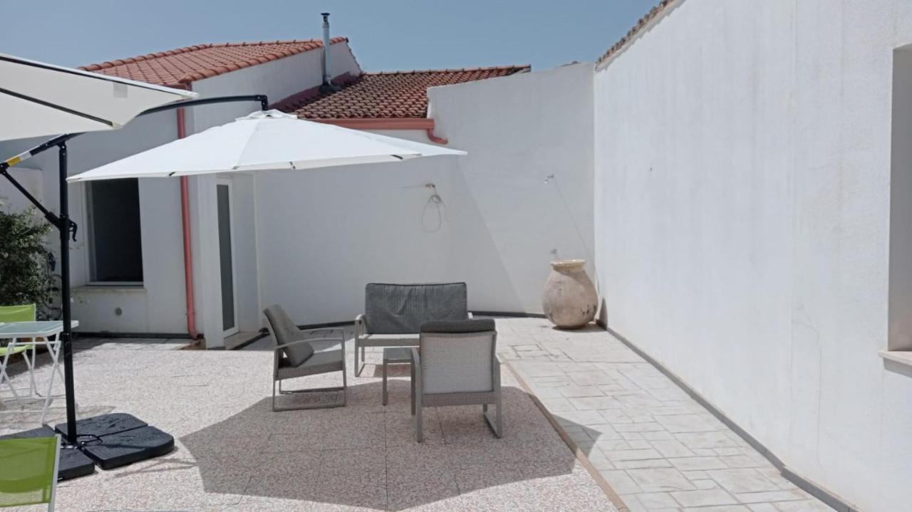 B. Sinis Bed & Breakfast Càbras Екстериор снимка