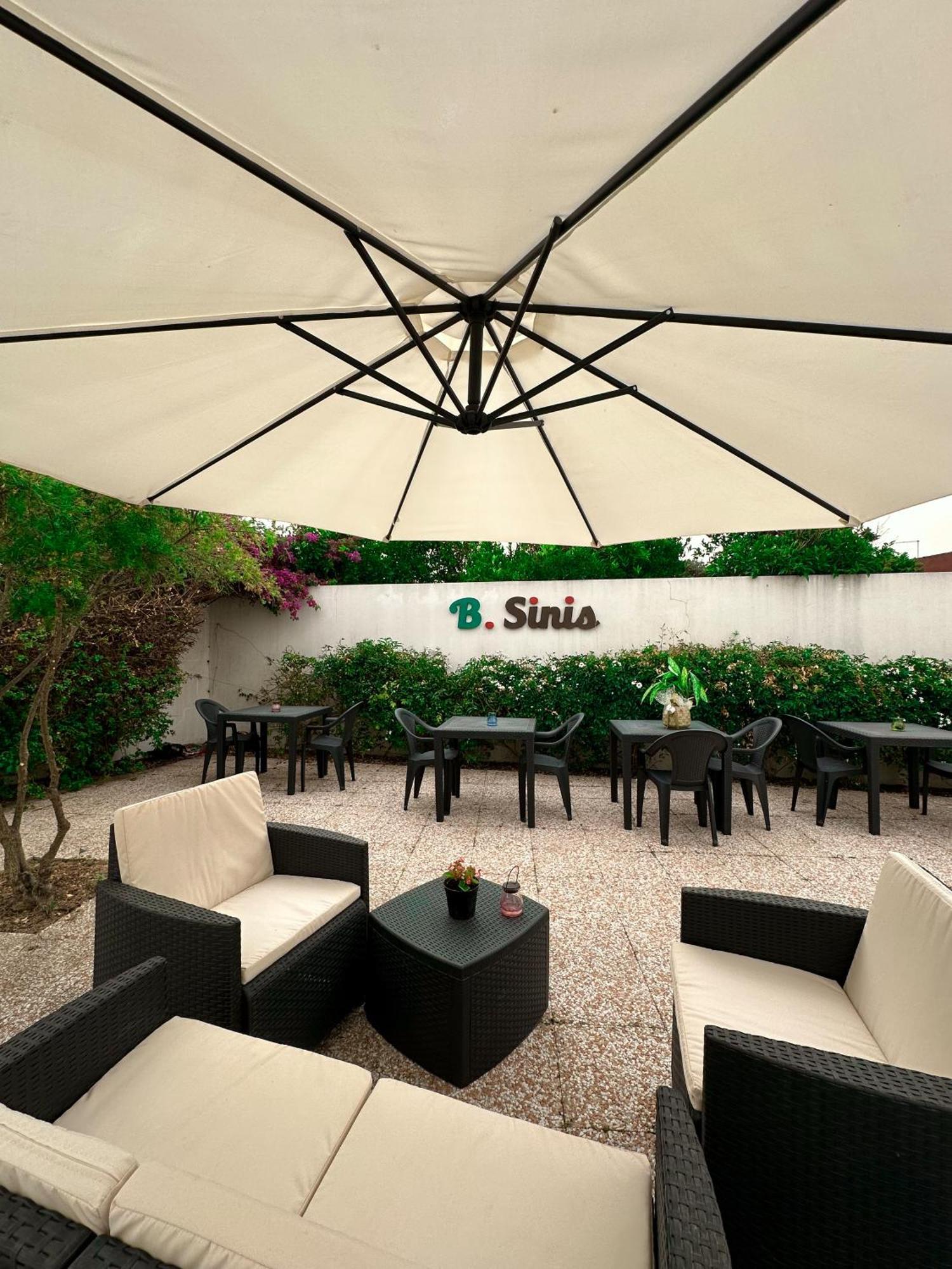 B. Sinis Bed & Breakfast Càbras Екстериор снимка