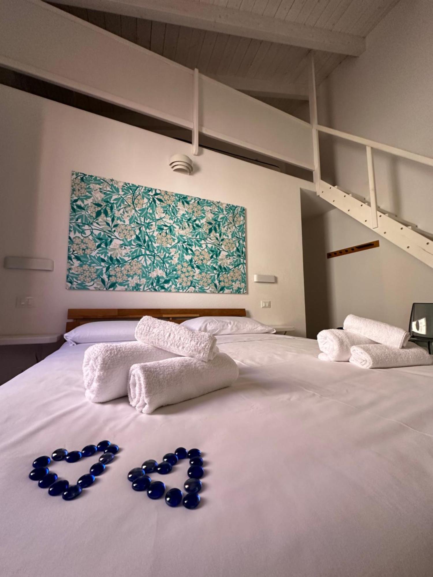 B. Sinis Bed & Breakfast Càbras Екстериор снимка