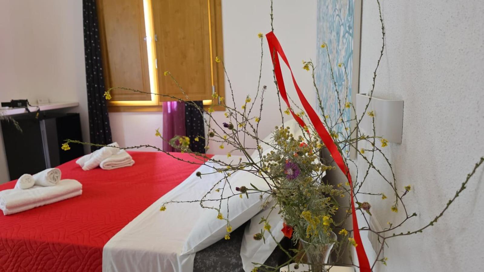 B. Sinis Bed & Breakfast Càbras Екстериор снимка