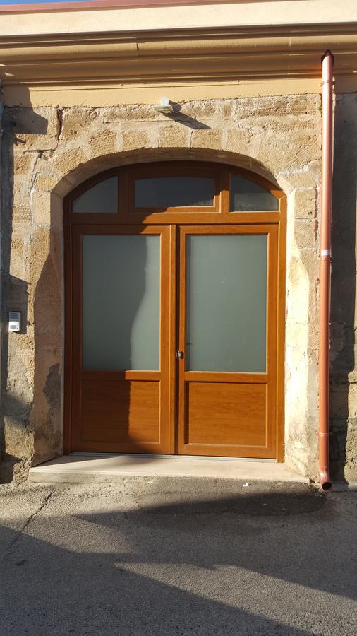 B. Sinis Bed & Breakfast Càbras Екстериор снимка