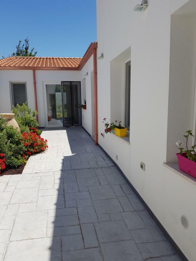 B. Sinis Bed & Breakfast Càbras Екстериор снимка