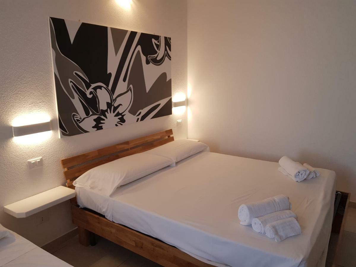 B. Sinis Bed & Breakfast Càbras Екстериор снимка