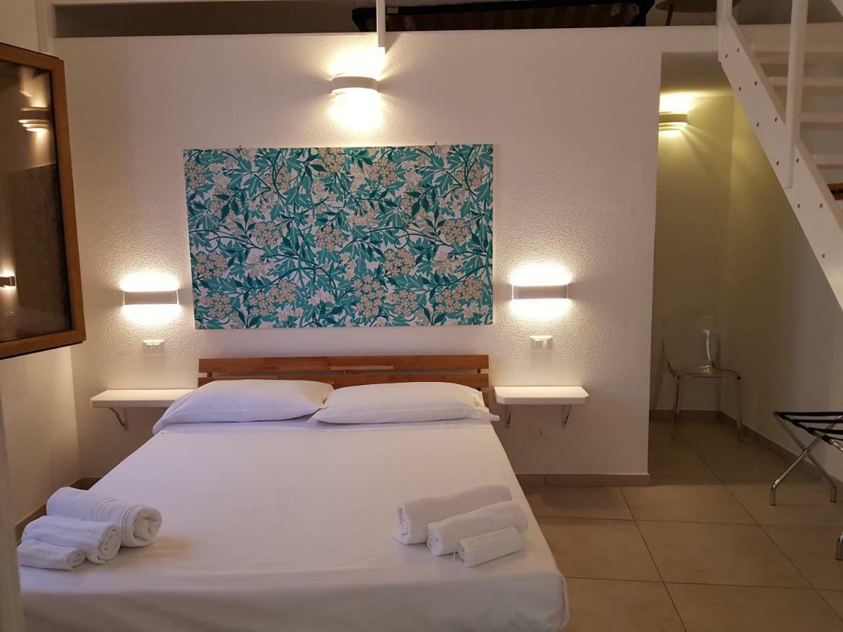 B. Sinis Bed & Breakfast Càbras Екстериор снимка